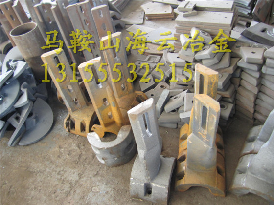 特價供應(yīng)三一重工90站右攪拌臂、60站高鉻合金側(cè)刮刀、成套配件